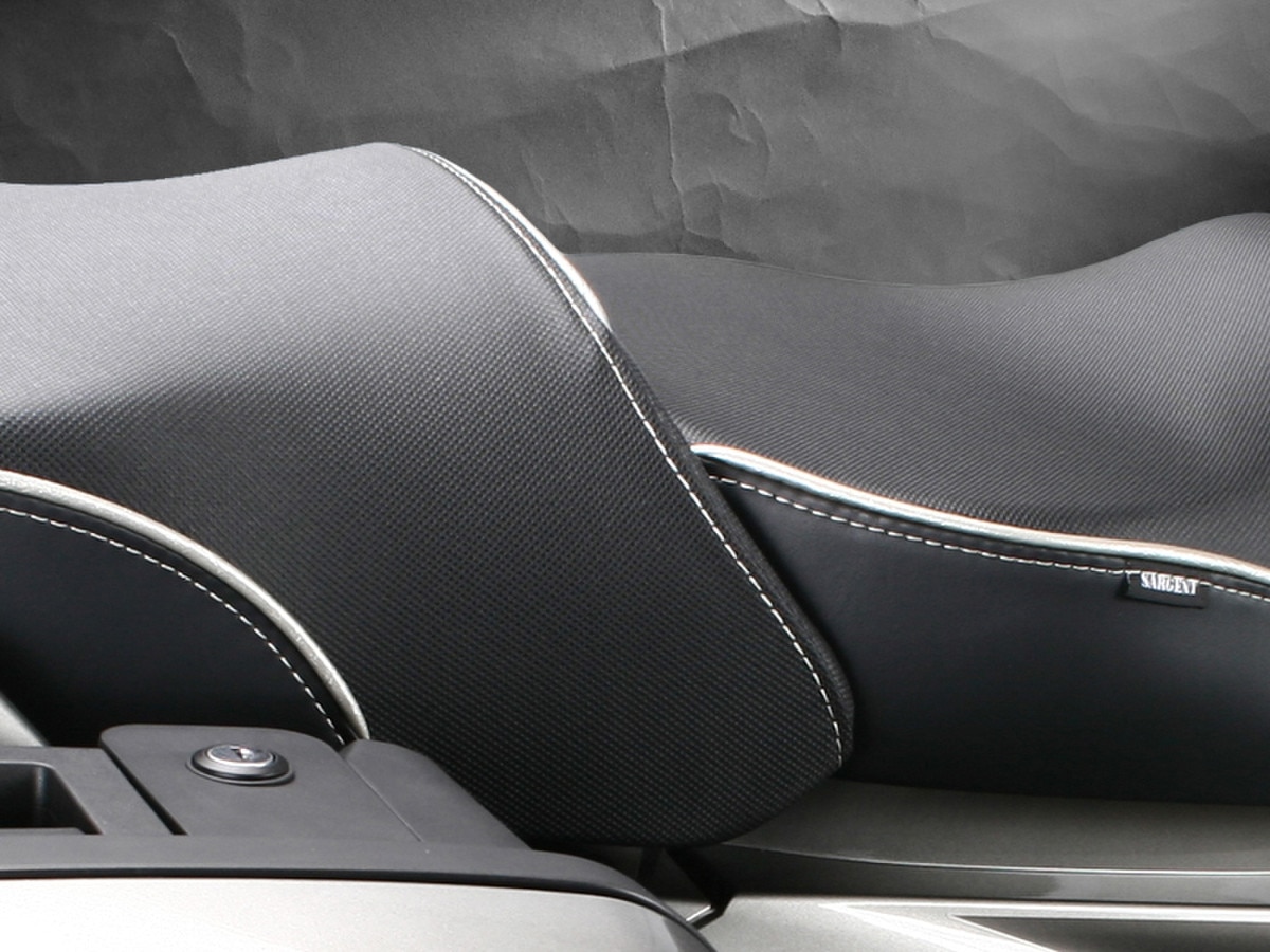 YAMAHA - FJR 1300 (06+) - World Sport Performance Plus Seat